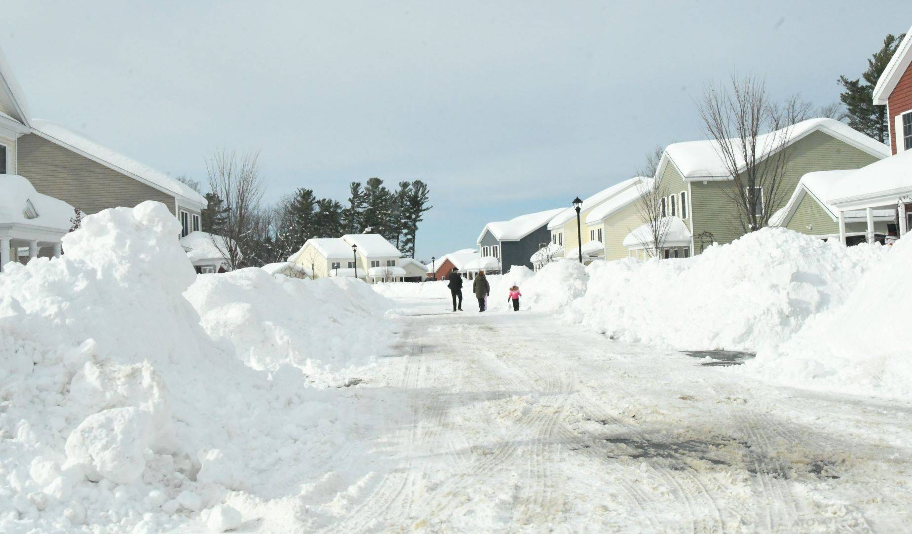 Snow ops 21NOV22 04 cr wb.jpg