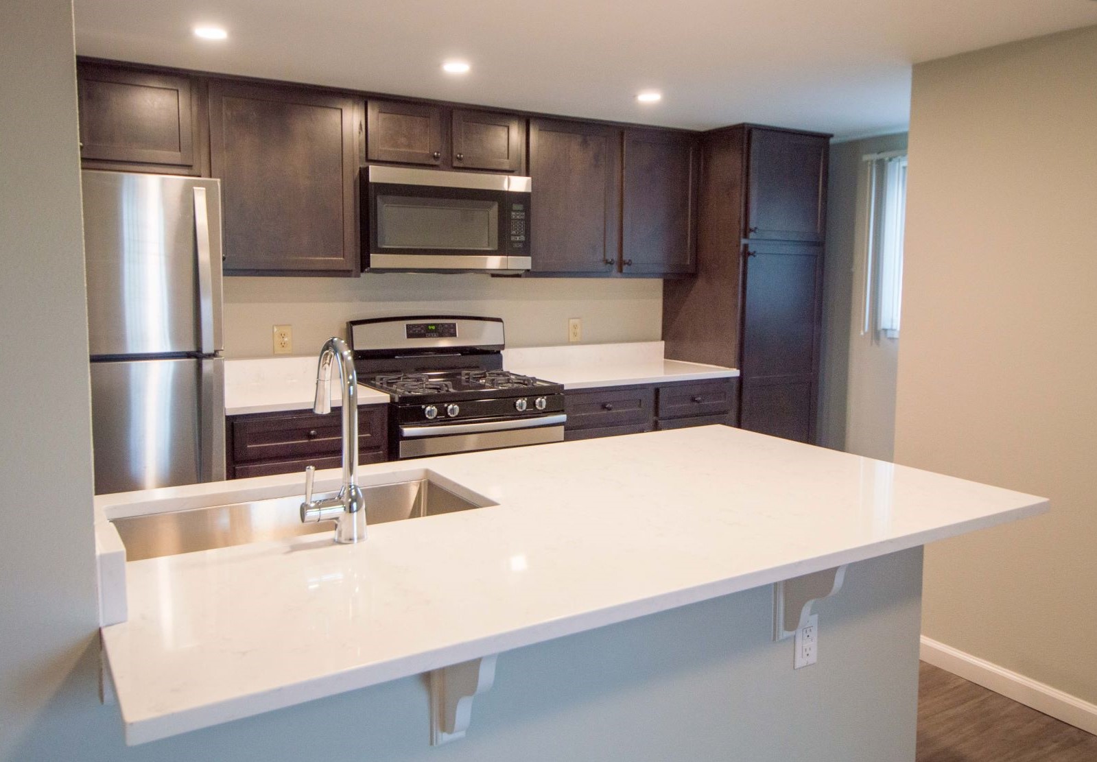 FDMCH Kitchen 1 wb cr.jpg