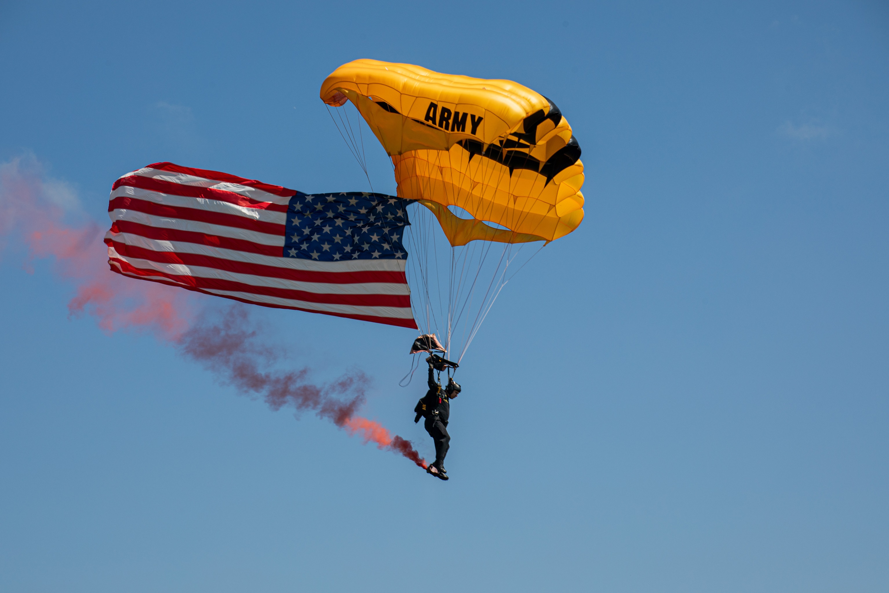 Golden Knights at Mountainfest wb.jpg