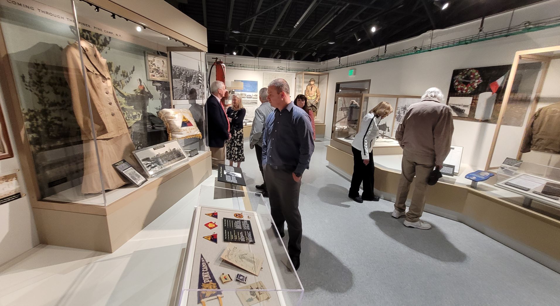 Museum opening 3 wb.jpg