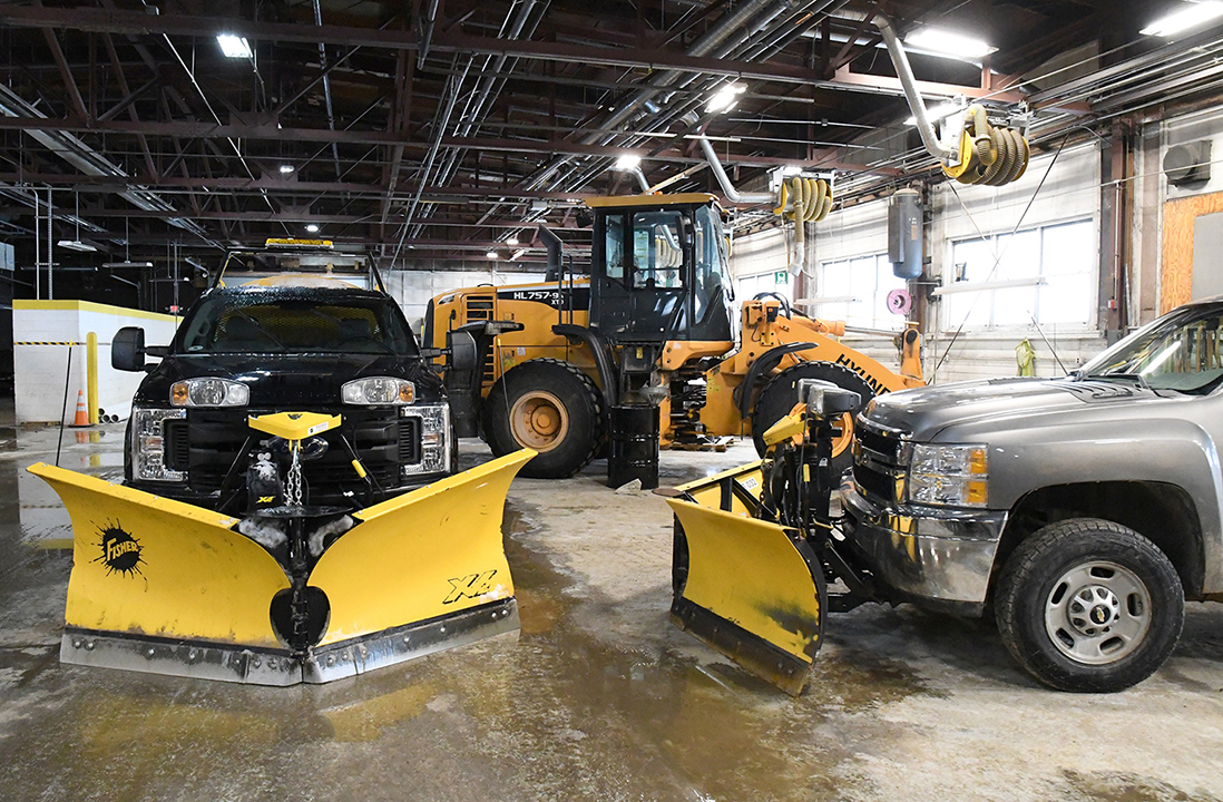 Snow removal gear wb.jpg