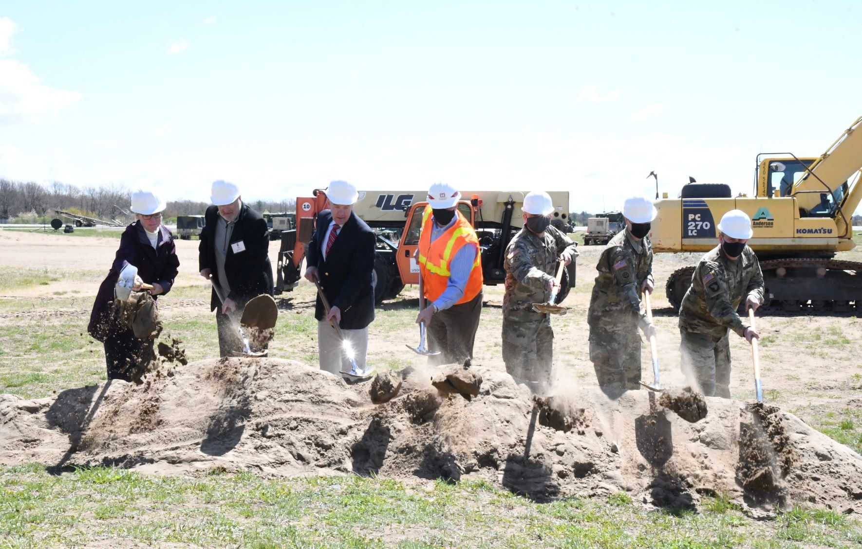 UAS Hangar groundbreaking 1 wb.jpg