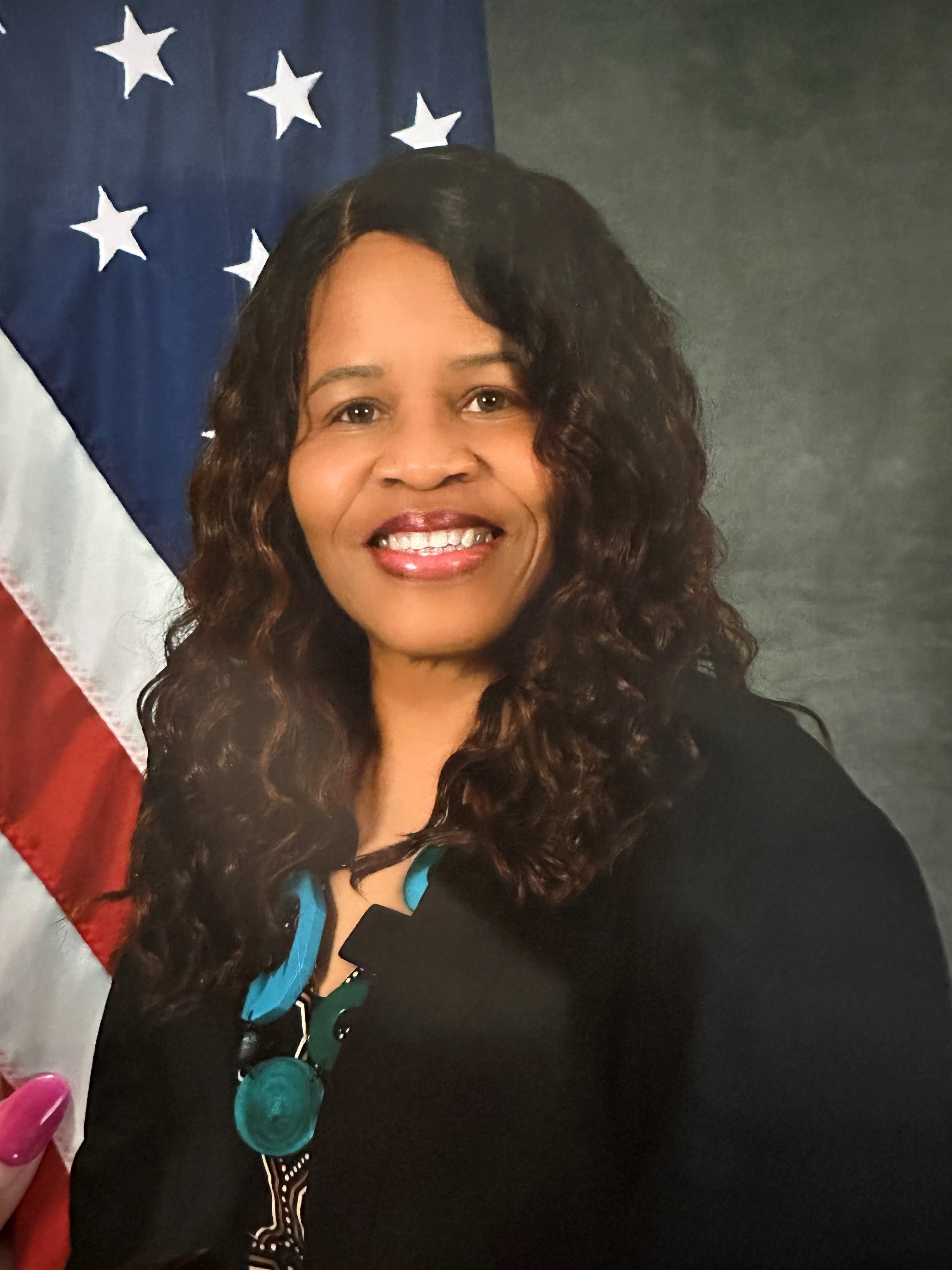 Vivian L.jpg