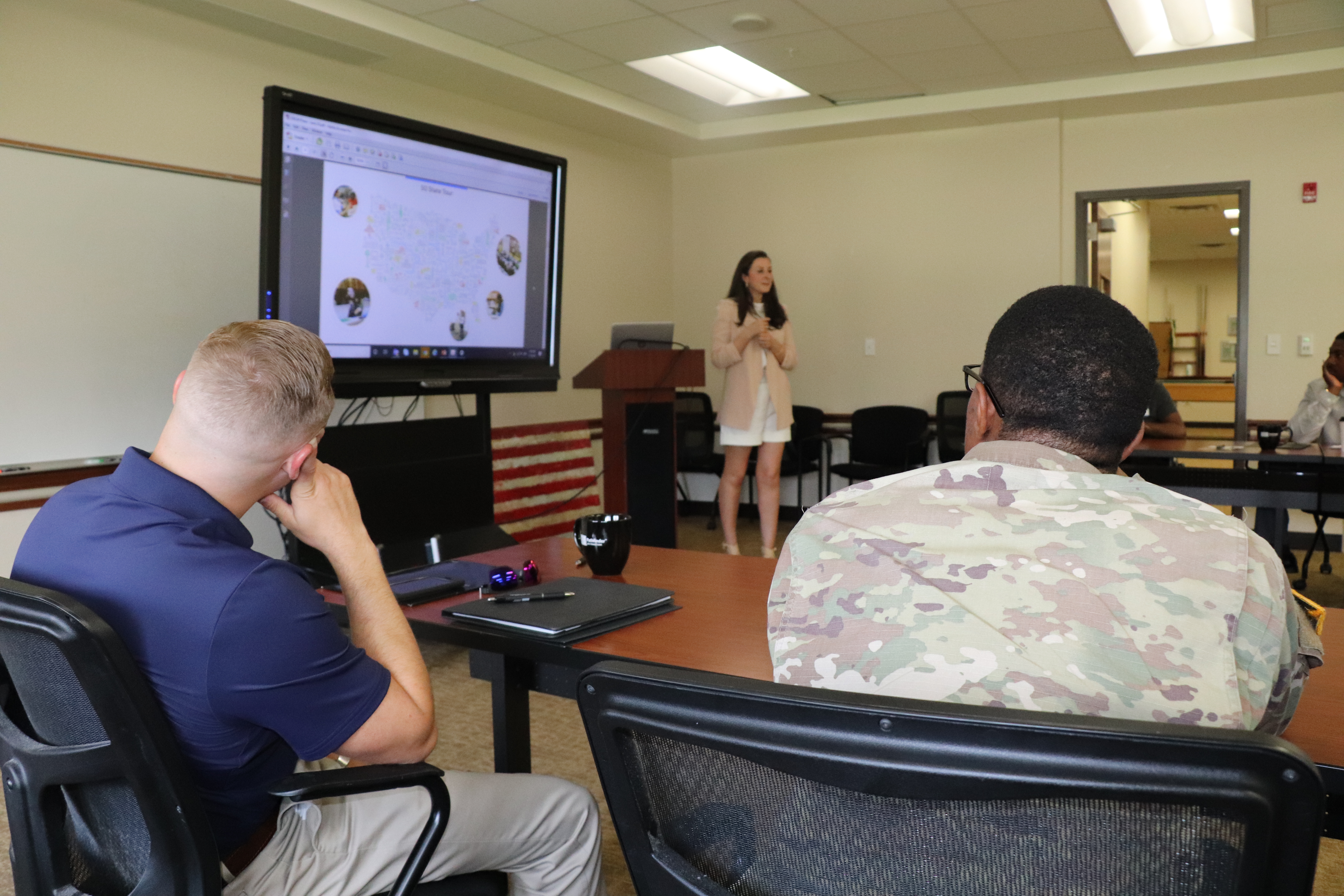 20190701USOJobFairFriel.JPG