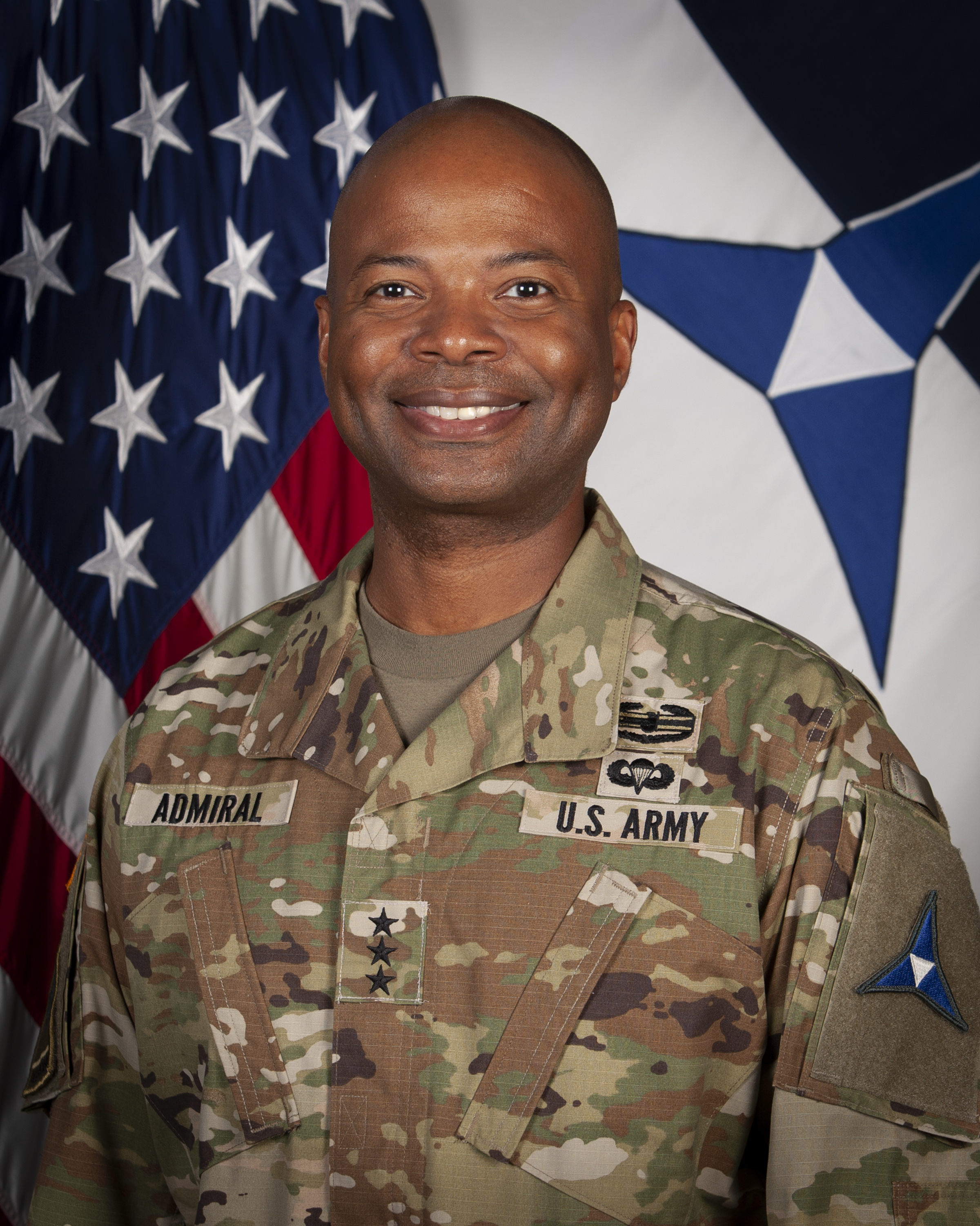 LTG KEVIN ADMIRAL IIIAC.jpg