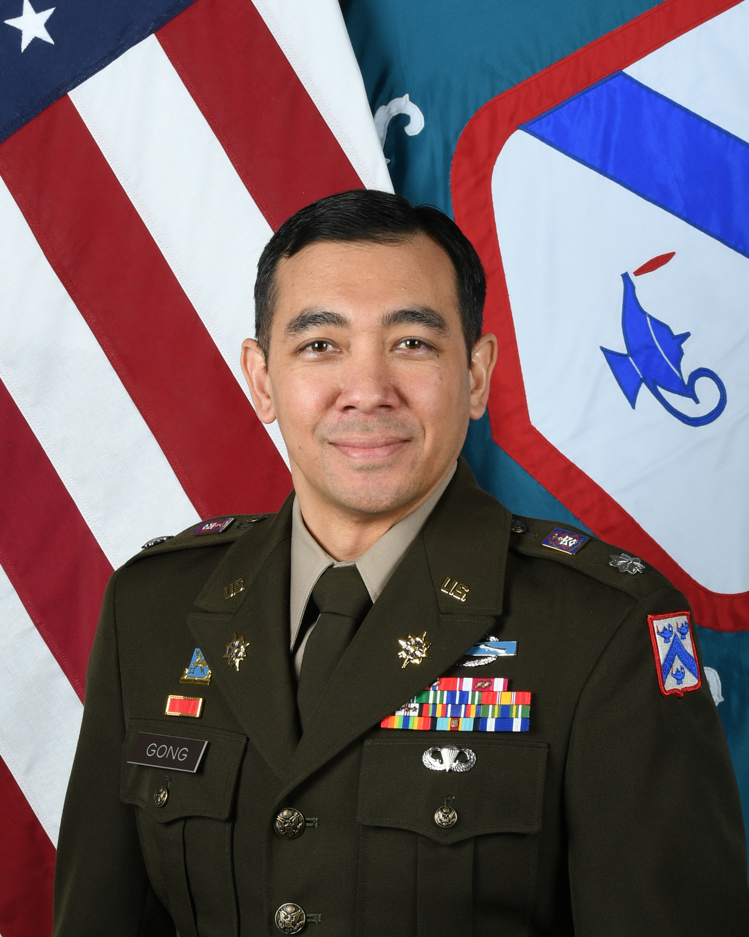 LTC_Gong_Benjamin_Photo.jpg