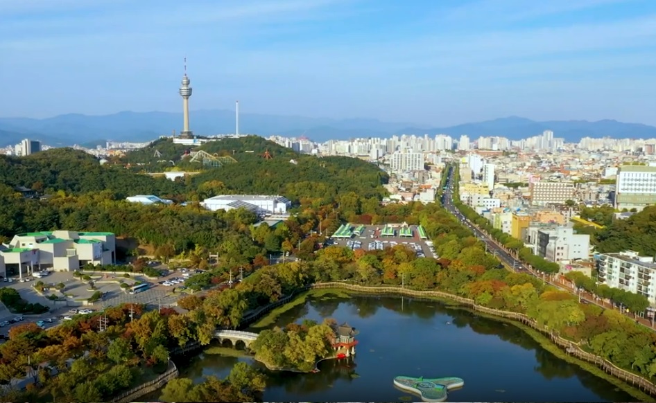 daegu welcome.jpg