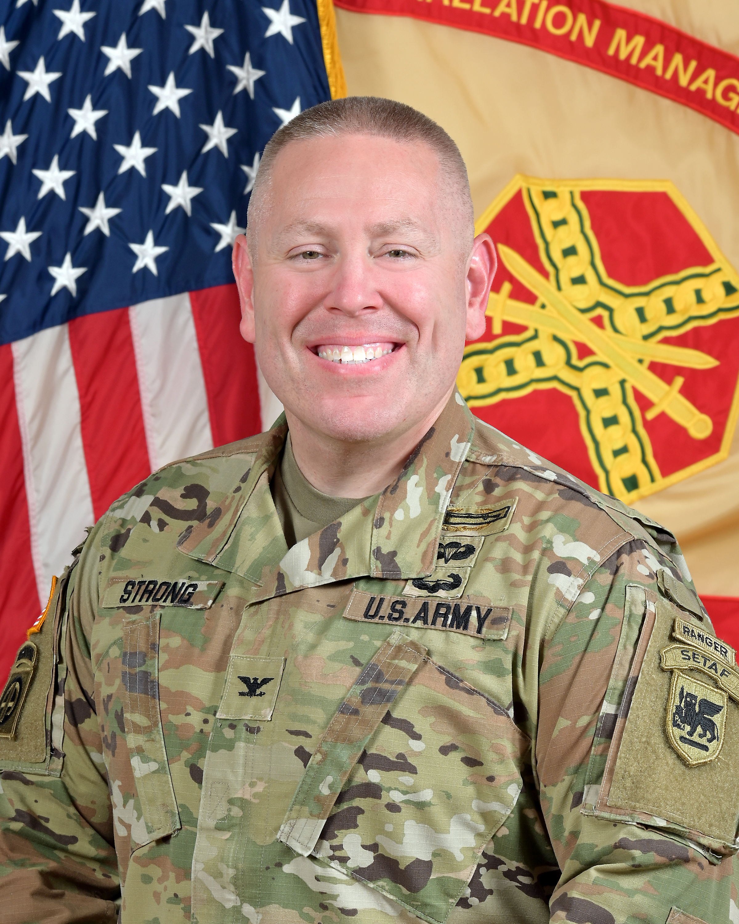 Command Photo Col Strong