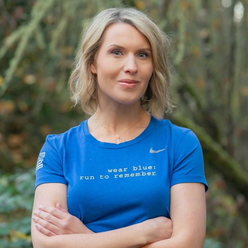 Lisa Hallett Photo (2).jpg