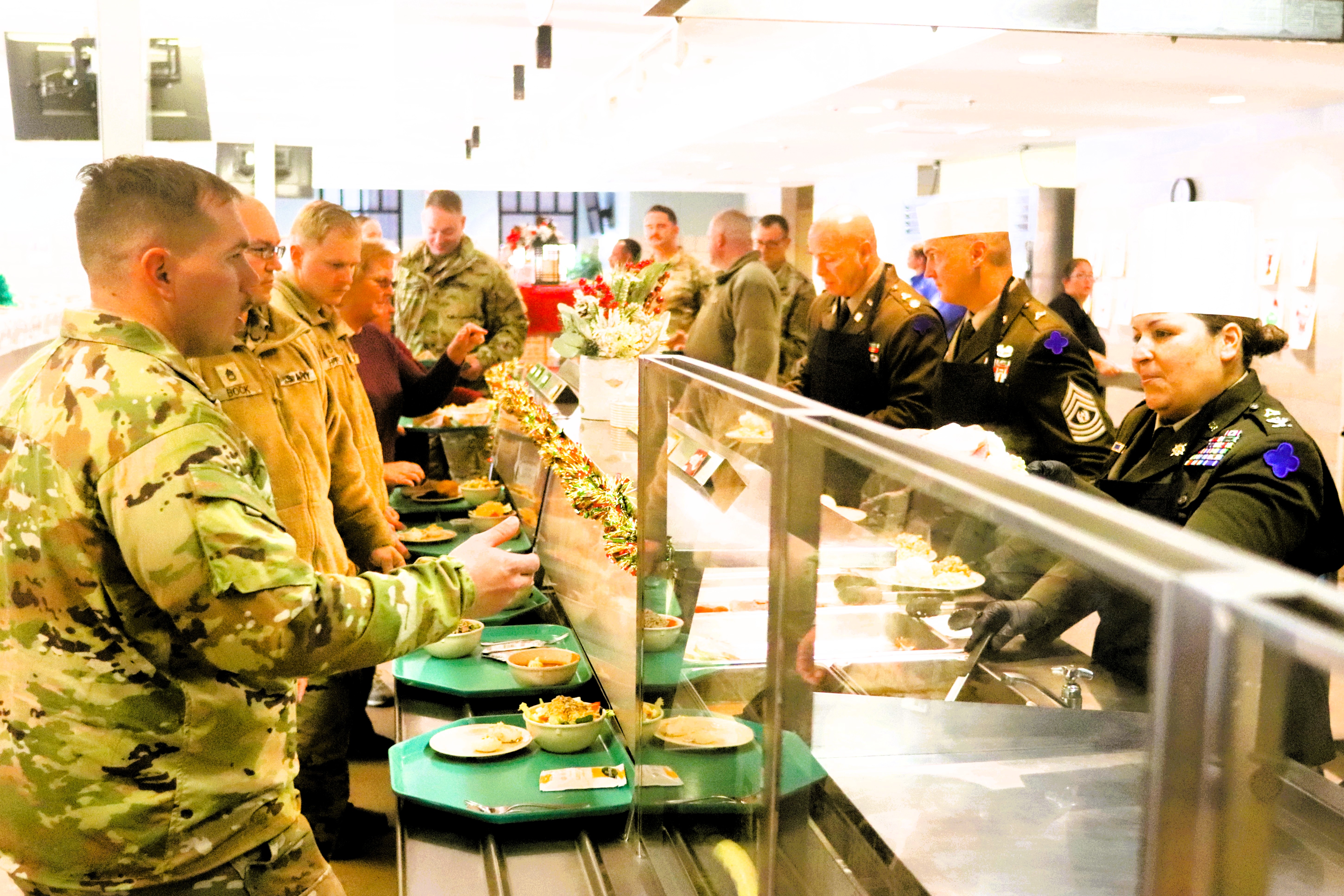 Fort McCoy Garrison leaders support special 2025 dining facility holiday meal for installation team