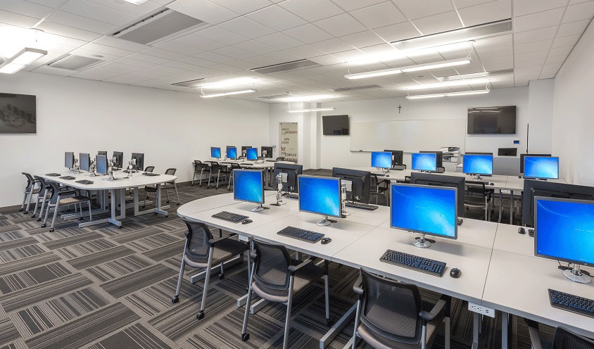 Distance-Learning-Classroom.jpg