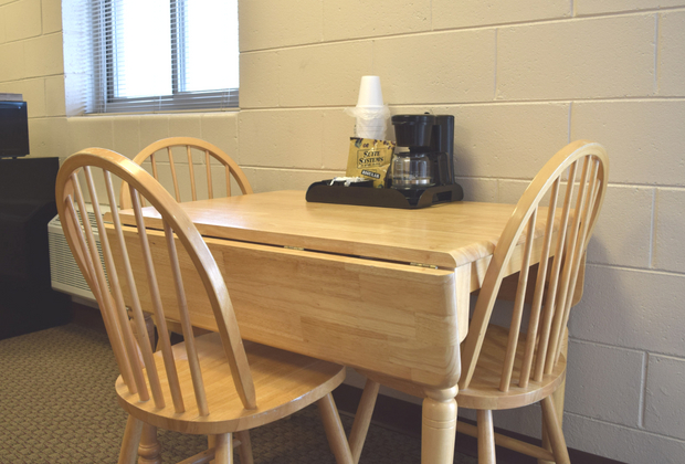 Plenty of space to enjoy coffee, reading, and studying during your stay. Kitchen table.jpg