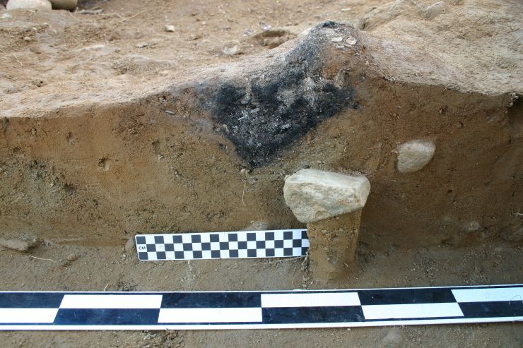 This is a side view of a fireplace found at the Banjo Lake site. Charcoal that remained was radiocarbon dated to approximately 6,000 years old.