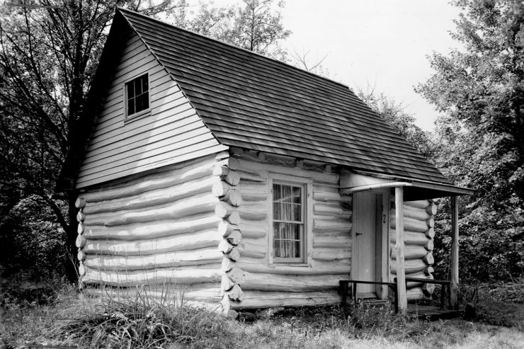 Log cabin